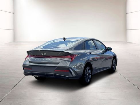 New 2026 Hyundai Elantra Sport FWD image 7