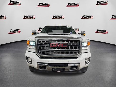 Used 2019 GMC Sierra 3500 Denali w/ Duramax Plus Package image 2