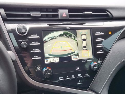 Used 2020 Toyota Camry XSE w/ Driver Assist Package FWD image 11