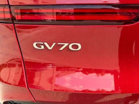 Used 2025 Genesis GV70 2.5T w/ Advanced Package image 4