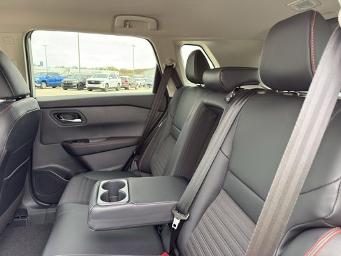 New 2026 Nissan Rogue SV AWD/4WD image 32