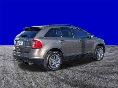 Used 2014 Ford Edge Limited w/ Driver Entry Package FWD image 4