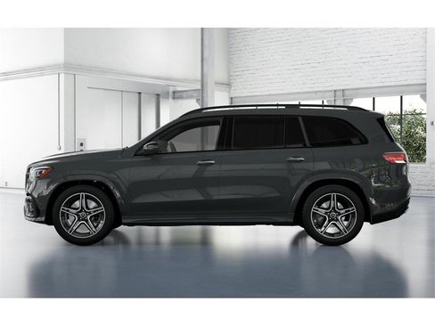 New 2026 Mercedes-Benz GLS 450 4MATIC image 34