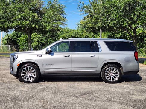 Certified 2024 GMC Yukon XL Denali w/ Denali Reserve Package AWD/4WD image 5