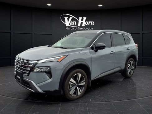 Used 2025 Nissan Rogue SL w/ SL Premium Package image 8