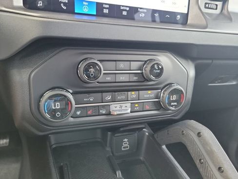Used 2026 Ford Bronco Badlands AWD/4WD image 22