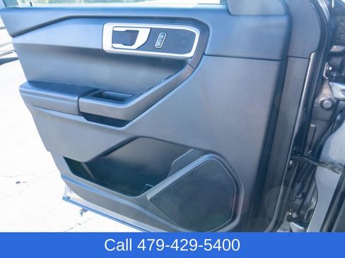 Used 2021 Ford Explorer 4WD image 25