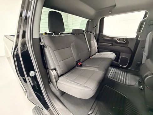 Certified 2026 Chevrolet Silverado 1500 LT image 30