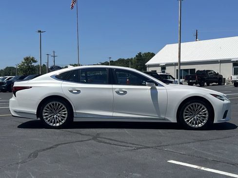 Used 2024 Lexus LS 500 RWD image 28