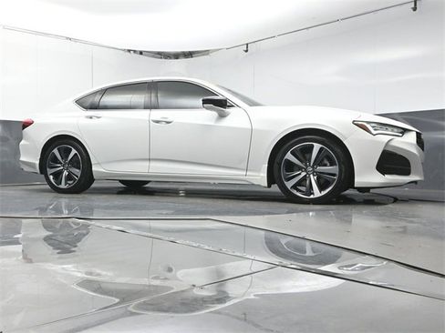 Used 2024 Acura TLX w/ Technology Package image 30