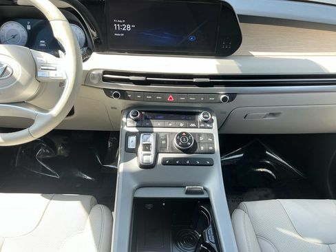 Used 2024 Hyundai Palisade Limited AWD/4WD image 12