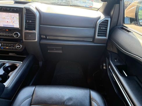 Used 2020 Ford Expedition XLT w/ Equipment Group 202A image 9