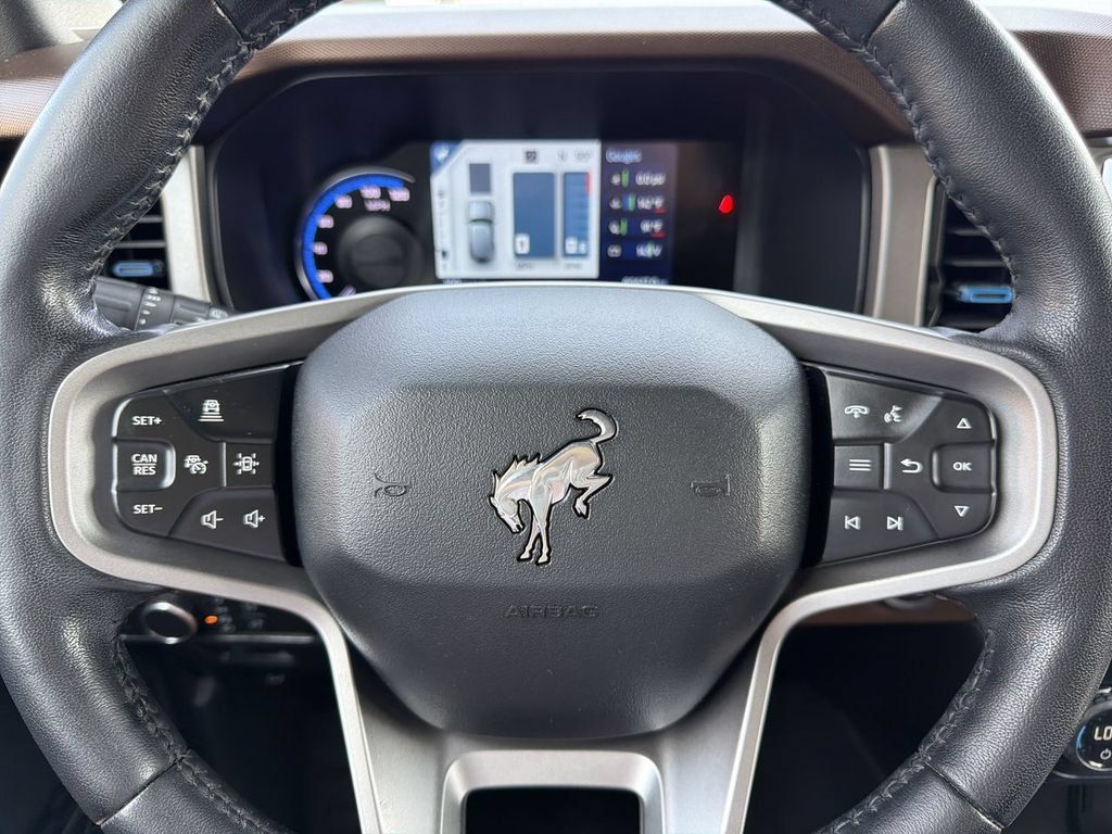 Used 2021 Ford Bronco Outer Banks AWD/4WD image 14