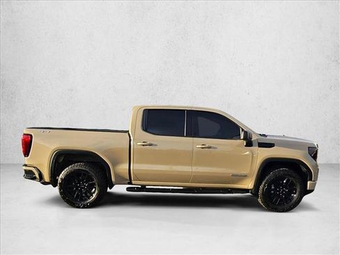 Used 2022 GMC Sierra 1500 Elevation w/ LPO, Elevation Black Package image 4