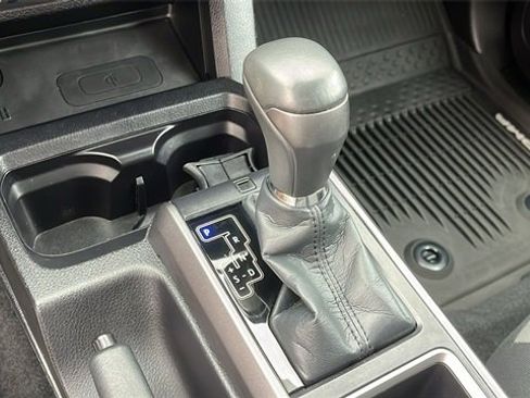 Certified 2021 Toyota Tacoma TRD Off-Road w/ TRD Premium Off Road Package image 17