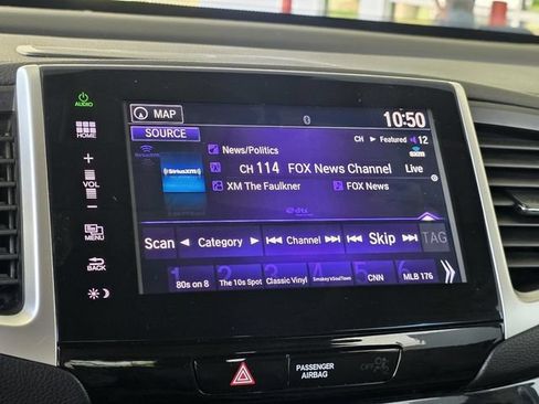 Used 2016 Honda Pilot Touring image 23