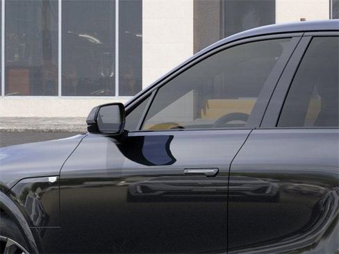 New 2026 Cadillac Lyriq V image 12