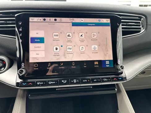 New 2026 Jeep Grand Wagoneer 4WD image 34