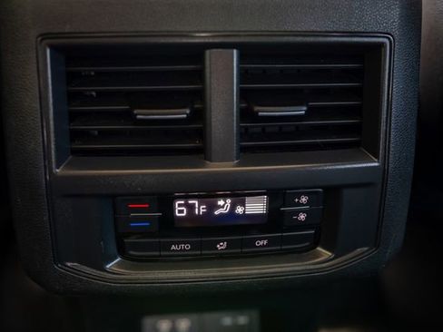 Used 2021 Volkswagen Atlas SE w/ Towing Package image 21