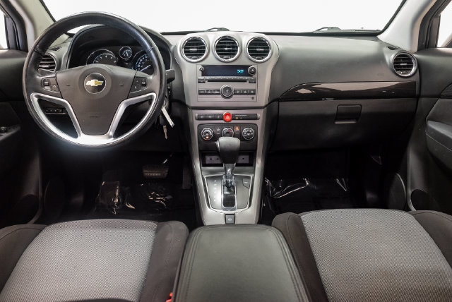 Used 2013 Chevrolet Captiva Sport LT FWD image 24