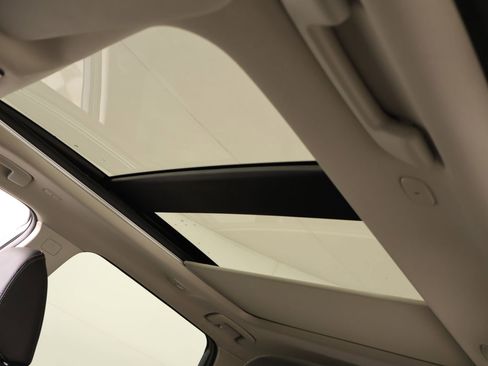 Used 2023 Nissan Rogue SL FWD image 15