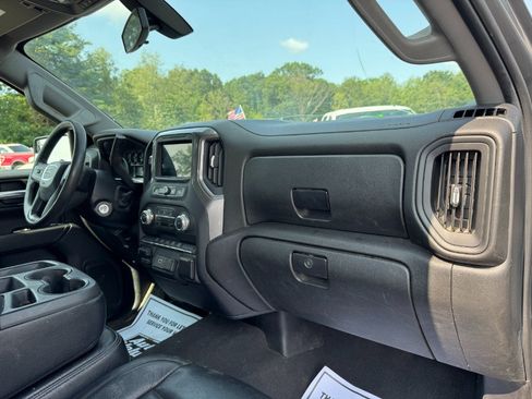 Used 2019 GMC Sierra 1500 4x4 Crew Cab w/ Convenience Package image 19