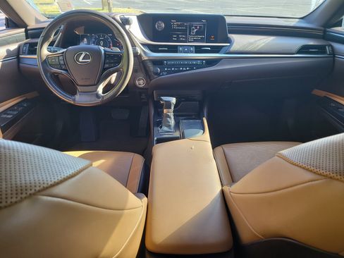 Used 2020 Lexus ES 350 ES 350 w/ Accessory Package 2 image 14