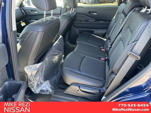 New 2026 Nissan Pathfinder SL FWD image 8