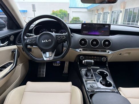 Used 2022 Kia Stinger GT-Line w/ Sun & Sound Package AWD/4WD image 11