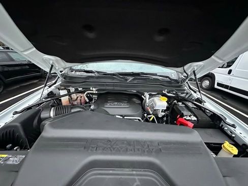 Used 2024 RAM 2500 Big Horn w/ Bed Utility Group image 16