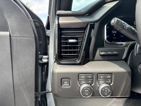 New 2026 GMC Sierra 1500 AT4 w/ AT4 Premium Package AWD/4WD image 14