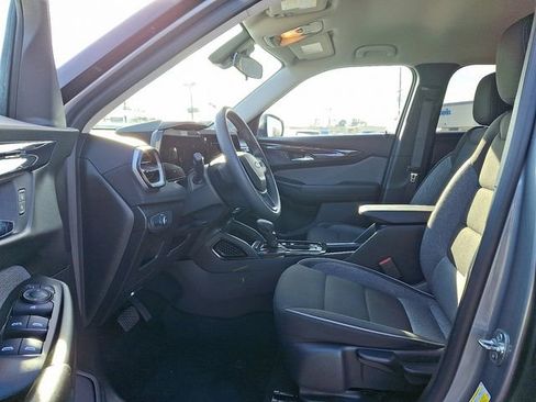 Used 2025 Chevrolet TrailBlazer LT image 13