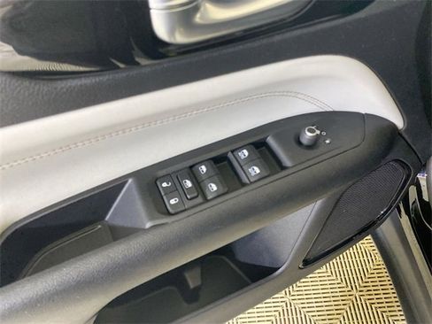 Used 2022 Jeep Compass Limited image 26