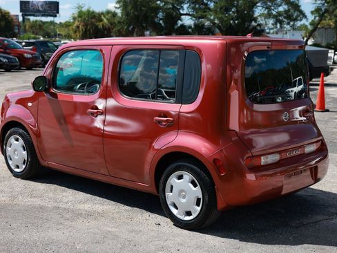 Used 2011 Nissan Cube 1.8 S w/ Interior Designer Pkg FWD image 5