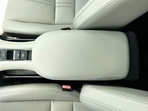 Certified 2026 Honda HR-V EX-L image 21