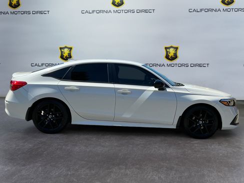 Used 2023 Honda Civic Sport image 4