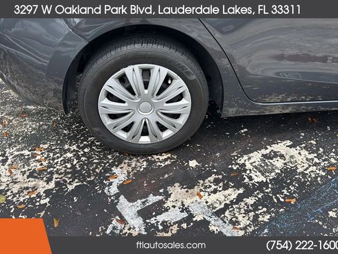 Used 2016 MAZDA MAZDA3 i Sport image 15