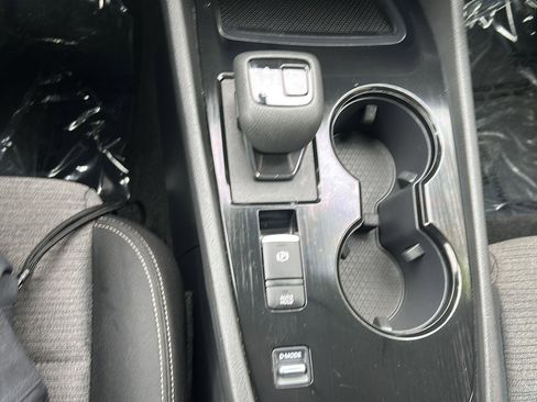 Used 2023 Nissan Rogue SV image 19