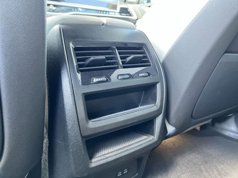 Used 2024 BMW X5 xDrive40i w/ Premium Package image 22