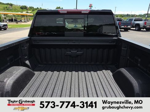 New 2026 Chevrolet Silverado 1500 RST w/ Convenience Package II AWD/4WD image 8