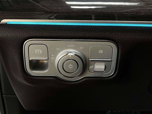 Certified 2023 Mercedes-Benz GLS 450 4MATIC image 21