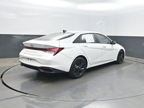 Used 2023 Hyundai Elantra SEL w/ Cargo Package image 29