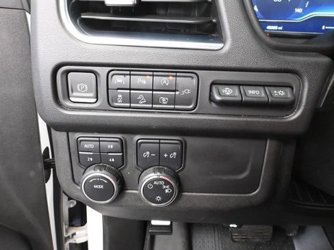 Used 2022 Chevrolet Tahoe High Country image 33