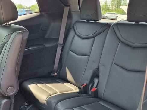 Used 2024 Cadillac XT6 Premium Luxury AWD/4WD image 8