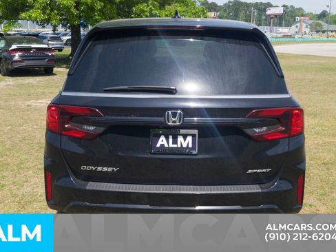 Used 2025 Honda Odyssey Sport-L image 6