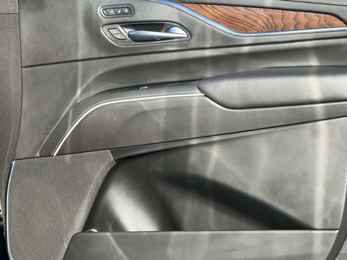 Certified 2022 Cadillac Escalade Premium Luxury Platinum image 26