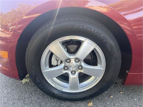 Used 2013 Chevrolet Cruze LT w/ All-Star Edition FWD image 9