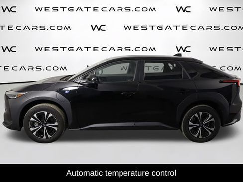 Used 2023 Subaru Solterra AWD image 5