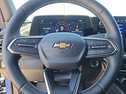 Used 2024 Chevrolet Traverse LT FWD image 22