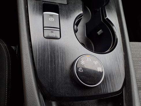 Used 2023 Nissan Rogue SV image 20